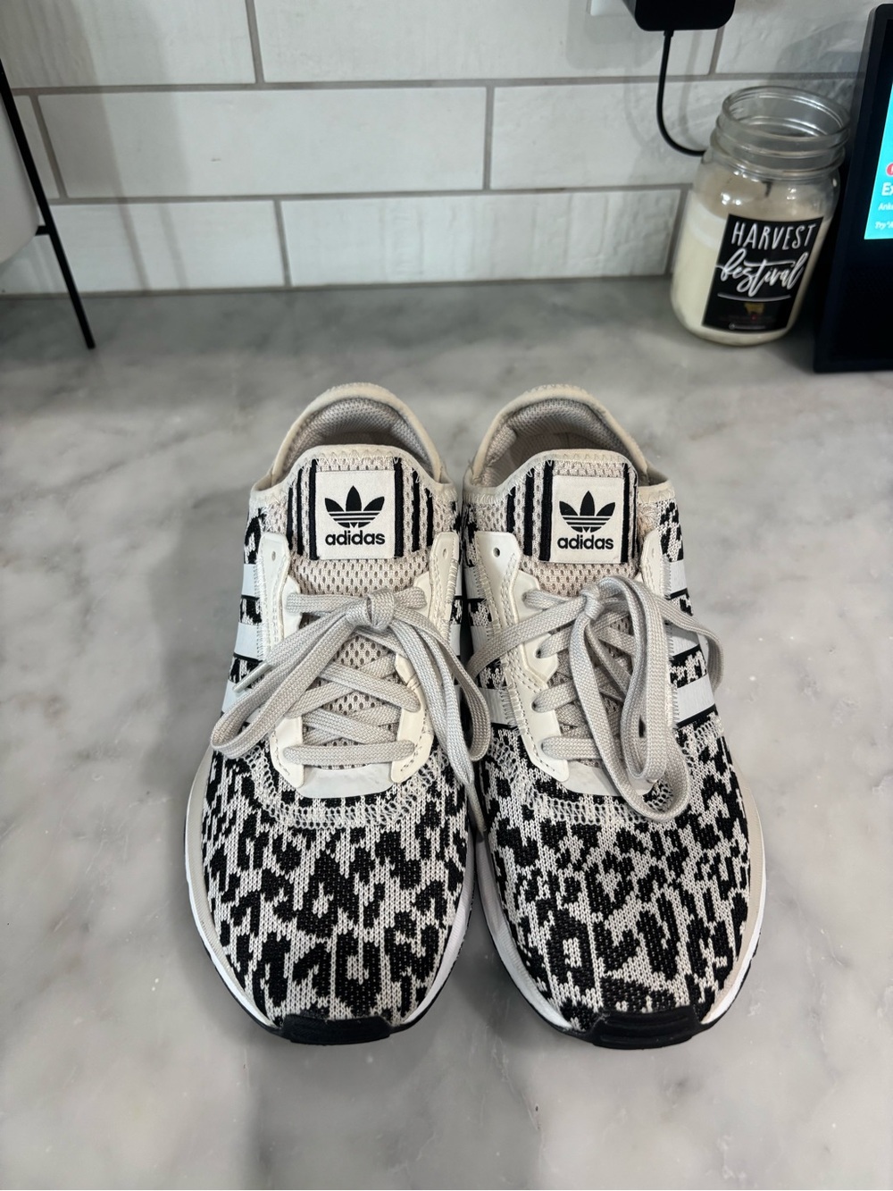 🌸adidas Women's Black and Beige Knit Pattern Sneakers - Picture 2 of 9